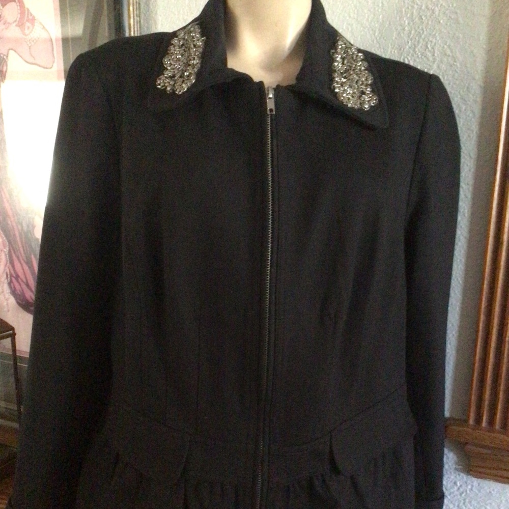 🖤◻️INC women’s plus size zip up  jacket w/ silver embellishment on collar